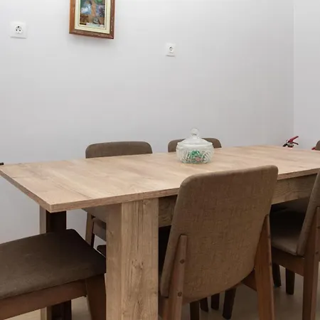 Anna's Traditional House