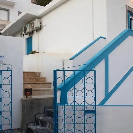 Anna's Traditional House *